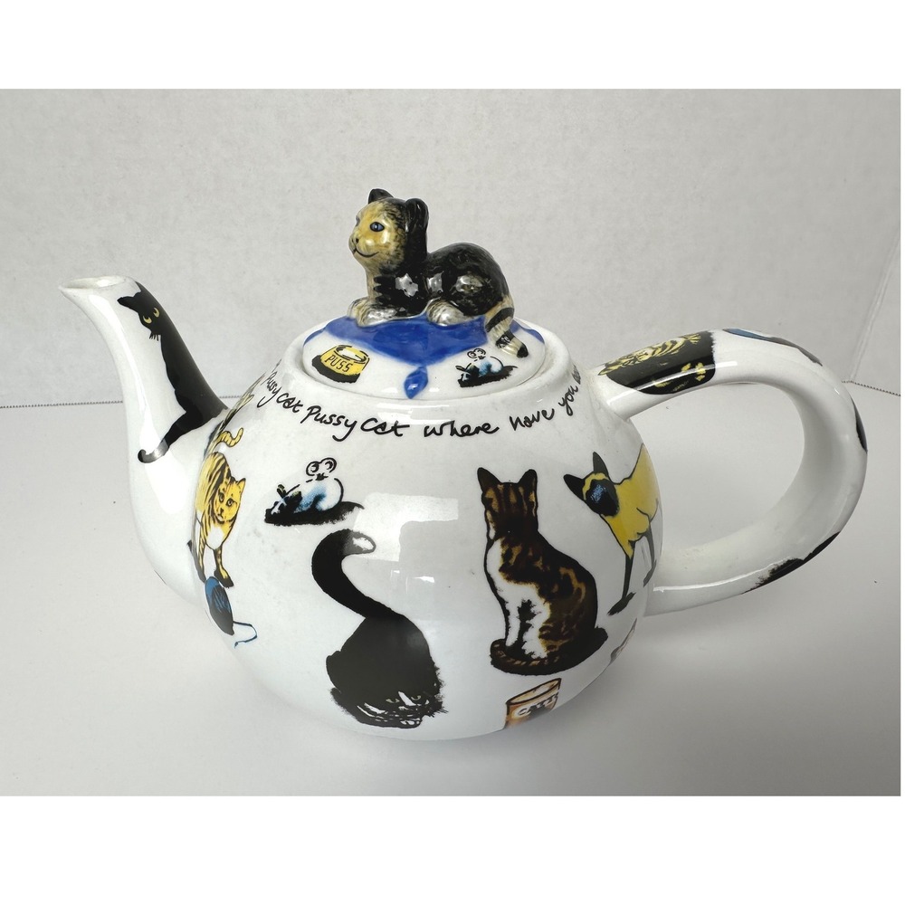 Paul Cardew Cat Tea Teapot OS White Ceramic Whimsical Collectible Feline
